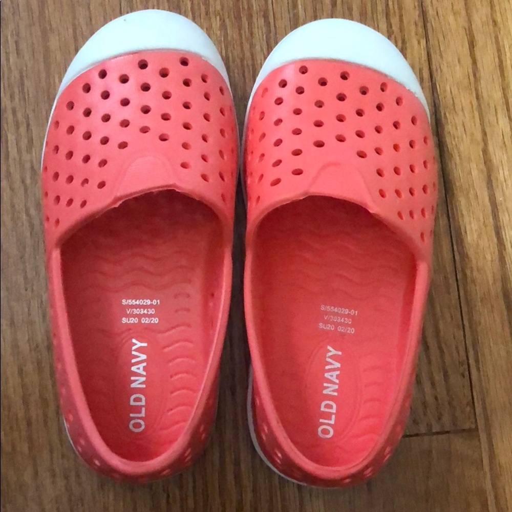 Little girls slip on shoes